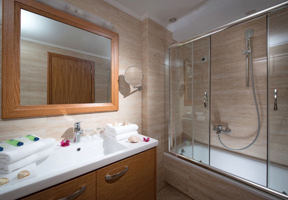 Ariadne Hotel Malia Luxury Room bathroom