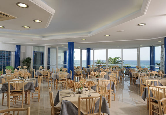 Ariadne Hotel Malia restaurant sitting area